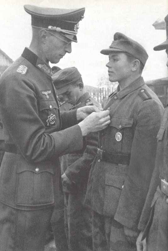 Decoration of Baltic soldiers and auxiliaries in German service.