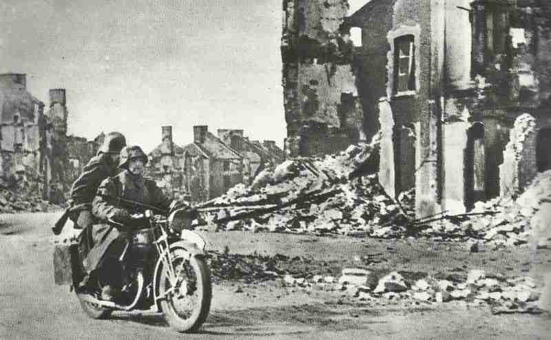 Diary August 12, 1944 8 German motorcycle messangers in Normandy