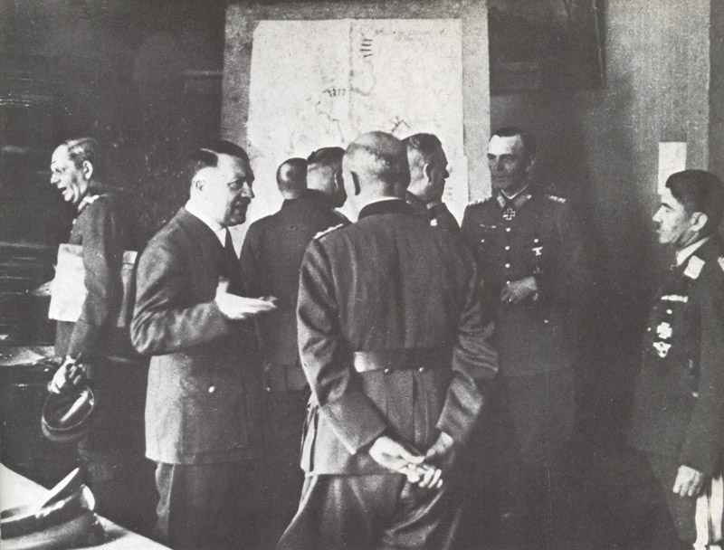 Briefing at the Fuhrer-Headquarter in summer 1942