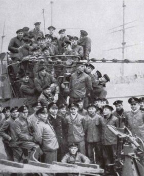 crew of U-47 TypVIIB U47 Crew afterScapaFlow px800