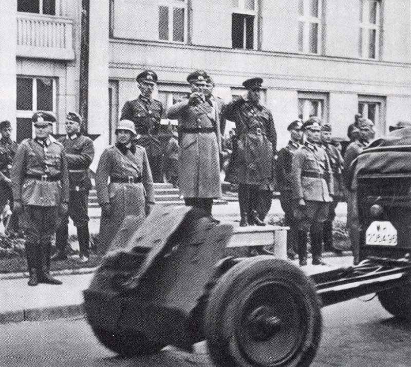 Russo-German victory parade at Brest-Litovsk.