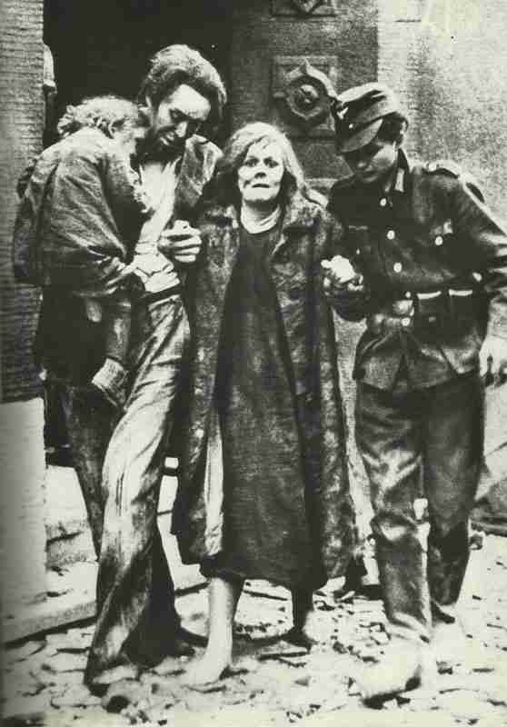 Family in Mannheim after air raid