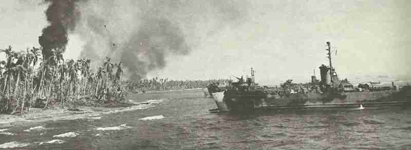 LSM approaching beach of Leyte