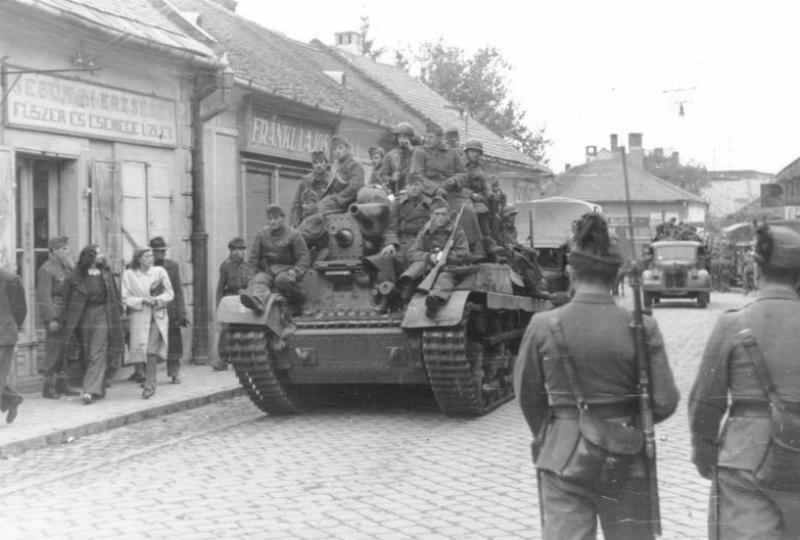 41M Turan II 23 Hungarian Turan II tank