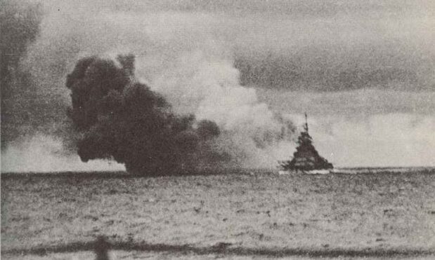 Bismarck Gefecht mit Hood px800