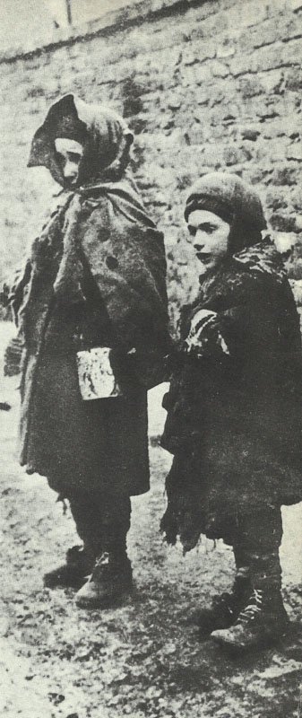 children in Warsaw Ghetto
