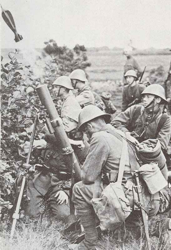 Diary February 5, 1940 18 Exercise of a Dutch mortat team.