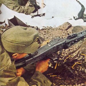 German mountain troops MG42 gunner