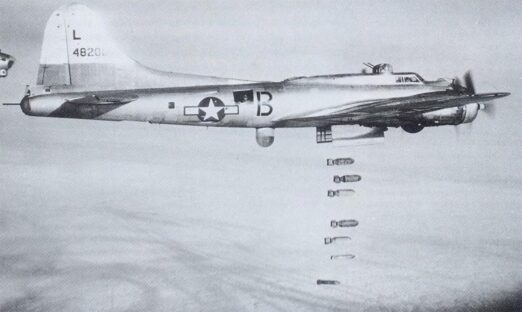 b17g drops bombs early1945