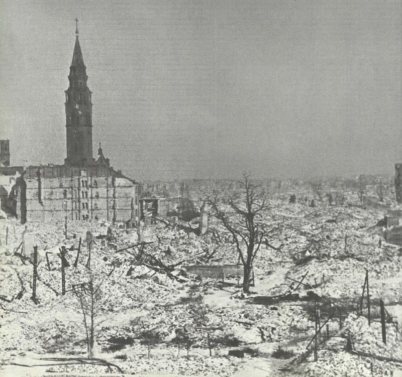 destroyed Warsaw