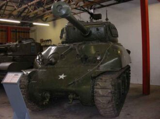 M4A1 76mm Panzermuseum Munster px800