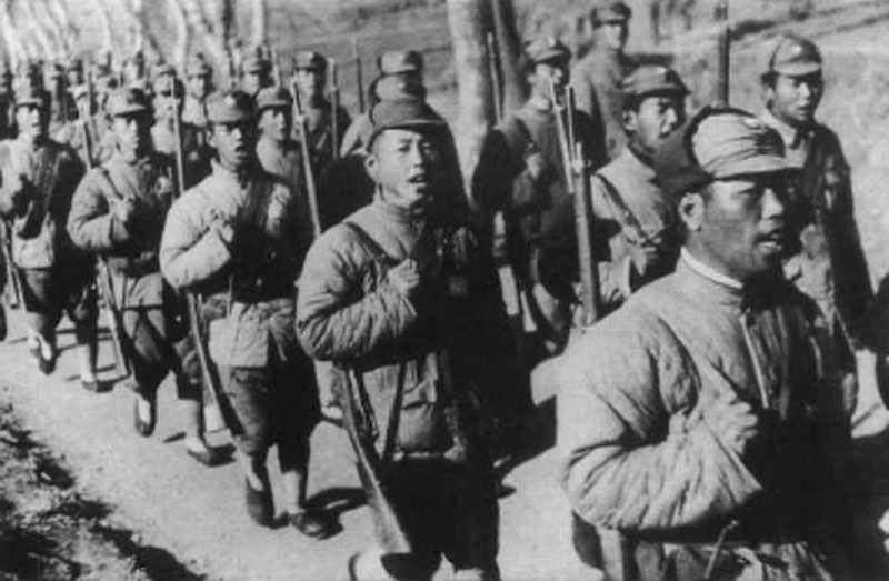 column of Chinese soldiers