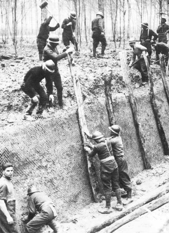 French soldiers building anti-tank ditch