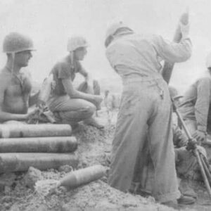 US 81mm mortar Okinawa