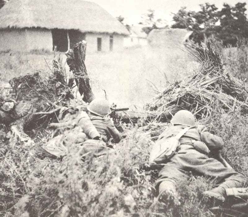 Diary November 22, 1940 34 Italian soldiers with a medium machine-gun