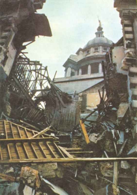 Diary November 29, 1940 18 Old Bailey in London in ruins