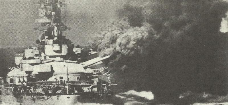 Italian battleship fires