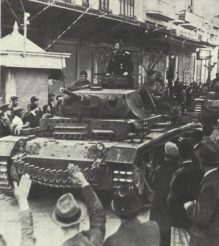 Balkans Campaign 8 German tanks enter Salonikia