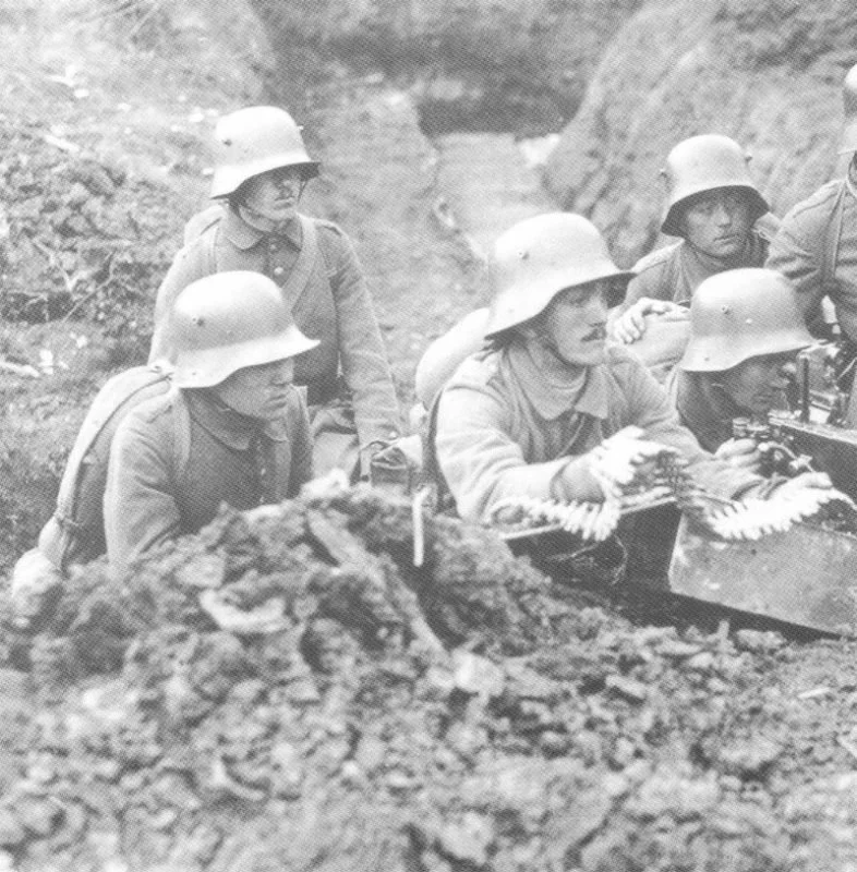 Diary May 20, 1916 18 German MG team Verdun 1