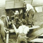 loading a 7.5-cm-mountain gun 36 in a Ju 52