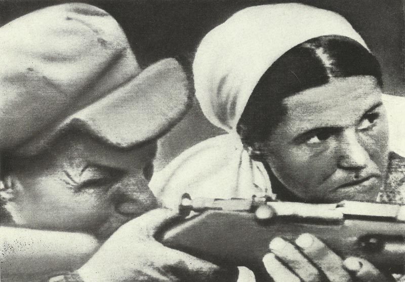 Diary August 8, 1941 10 Russian peasant and his wife during exercise Shootout.