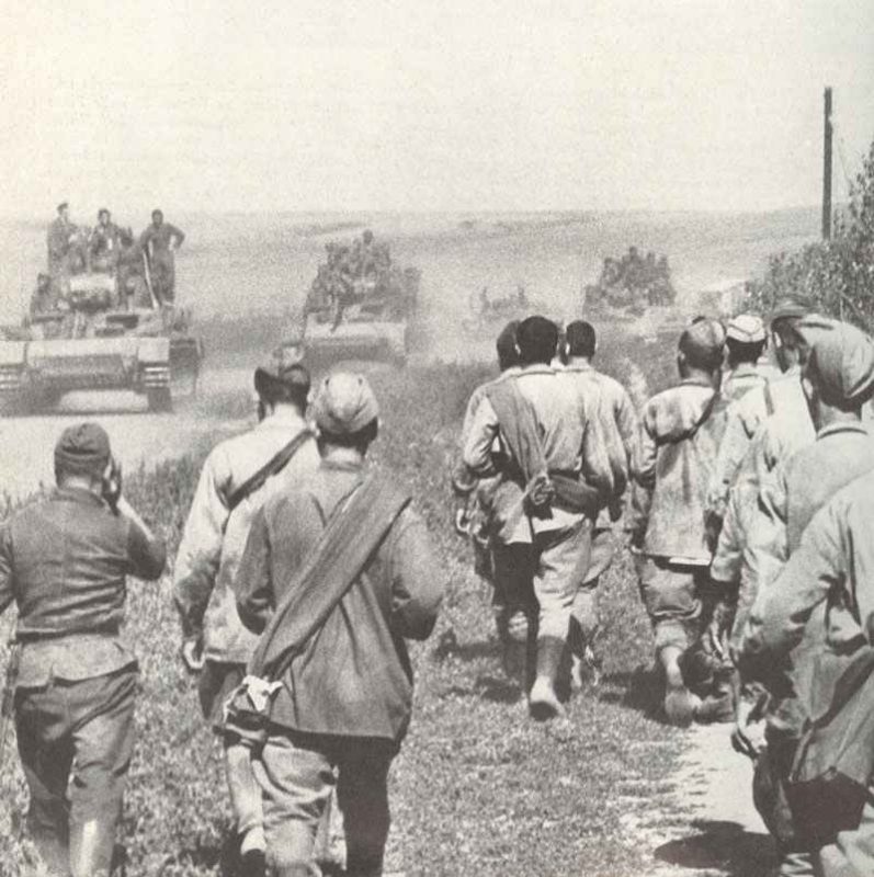 Diary August 6, 1941 18 Russian prisoners walking backwards, German tanks advancing forward.