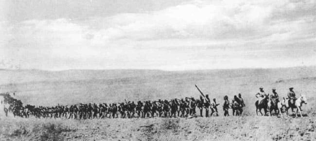 Feldkompanie auf Von Lettow's Schutztruppe on the move