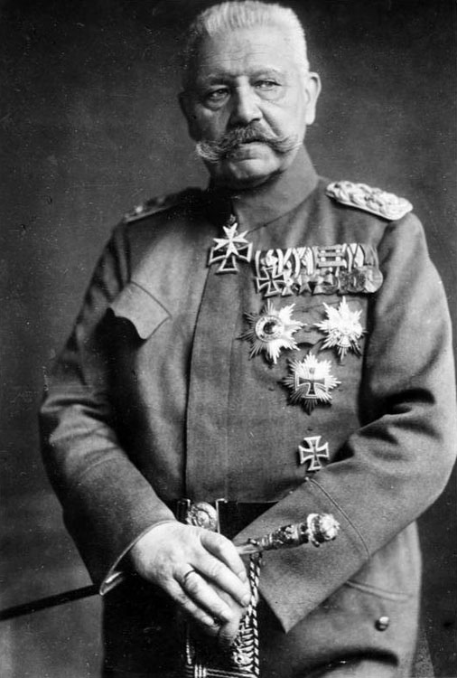 Diary December 9, 1916 16 Hindenburg with Grand Cross of the Iron Cross.