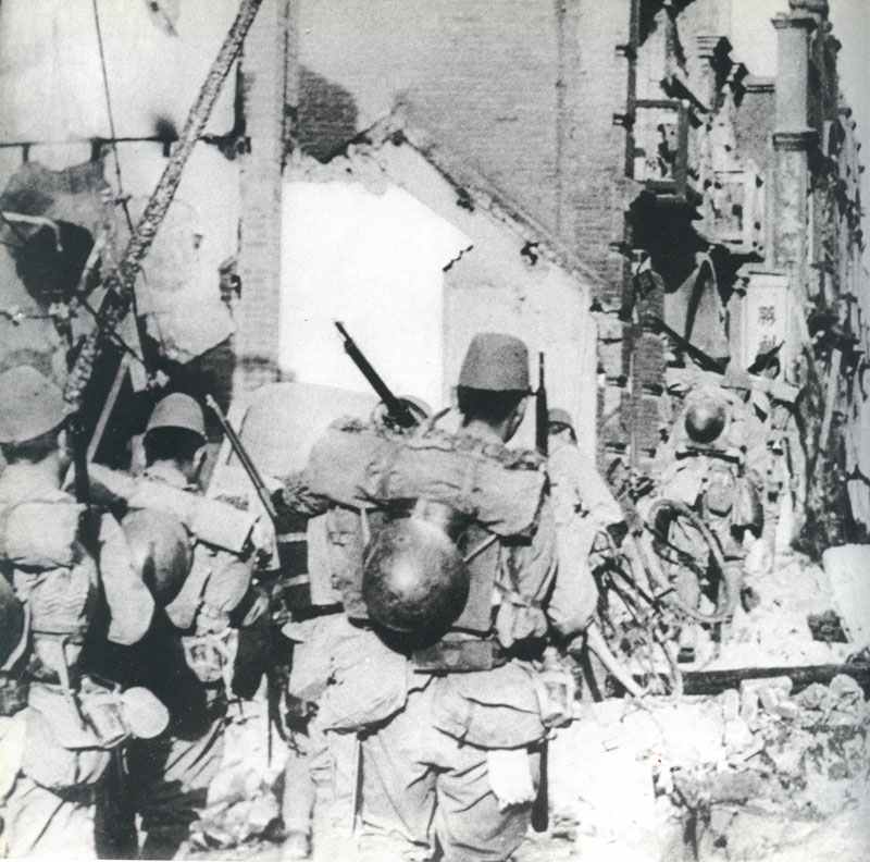 Diary December 8, 1941 18 Japanese infantry in Hong Kong.