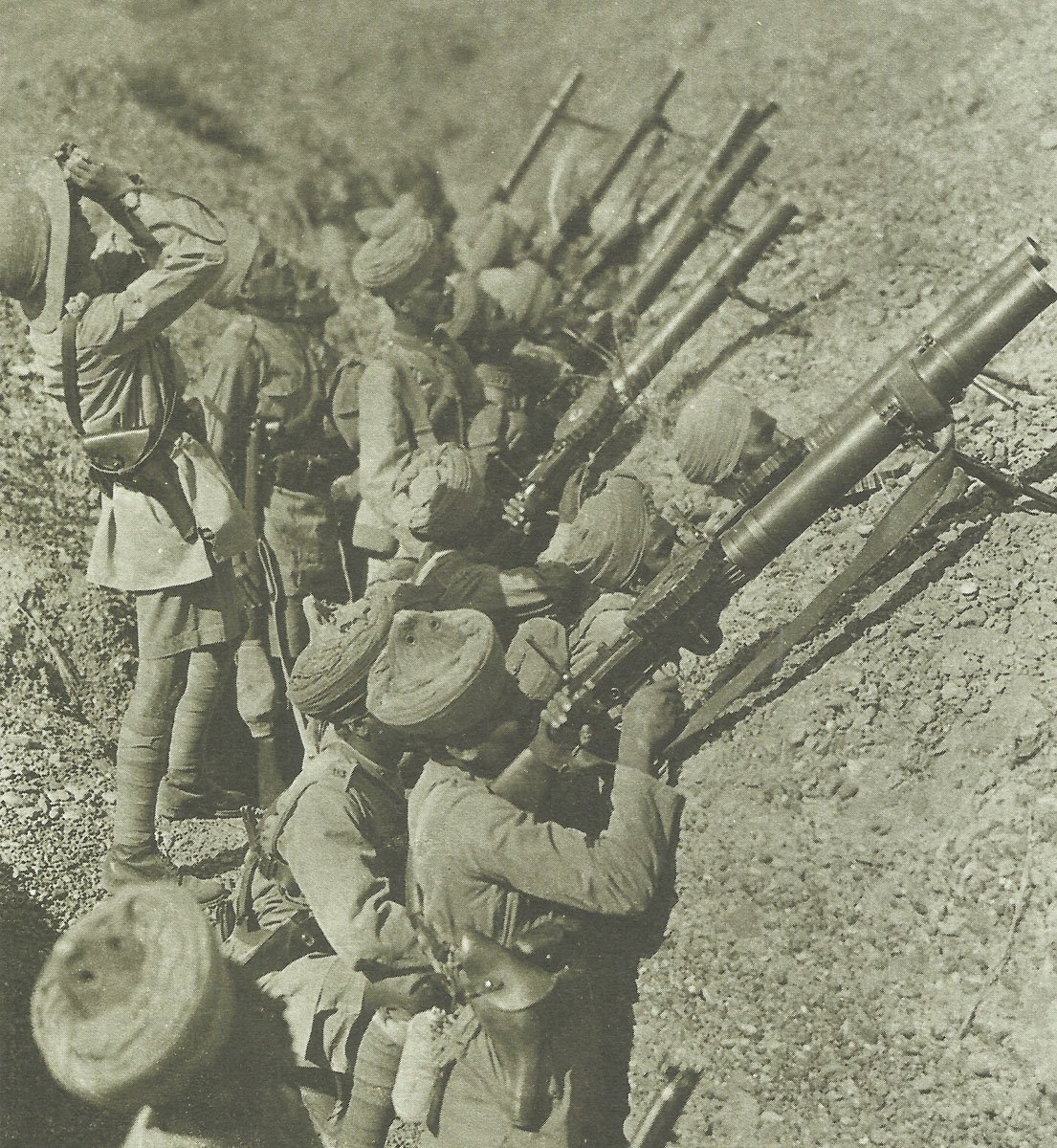 Indian soldiers with Lewis machine guns