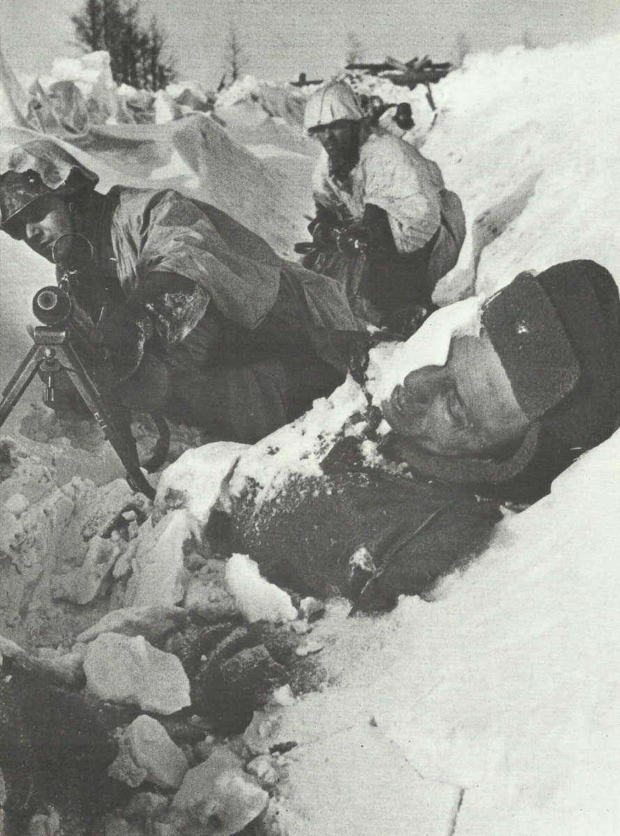 SS-Totenkopf Division 5 German counter-attack in the trenches