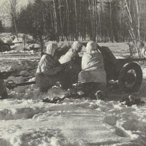 Russian anti-tank guns in action