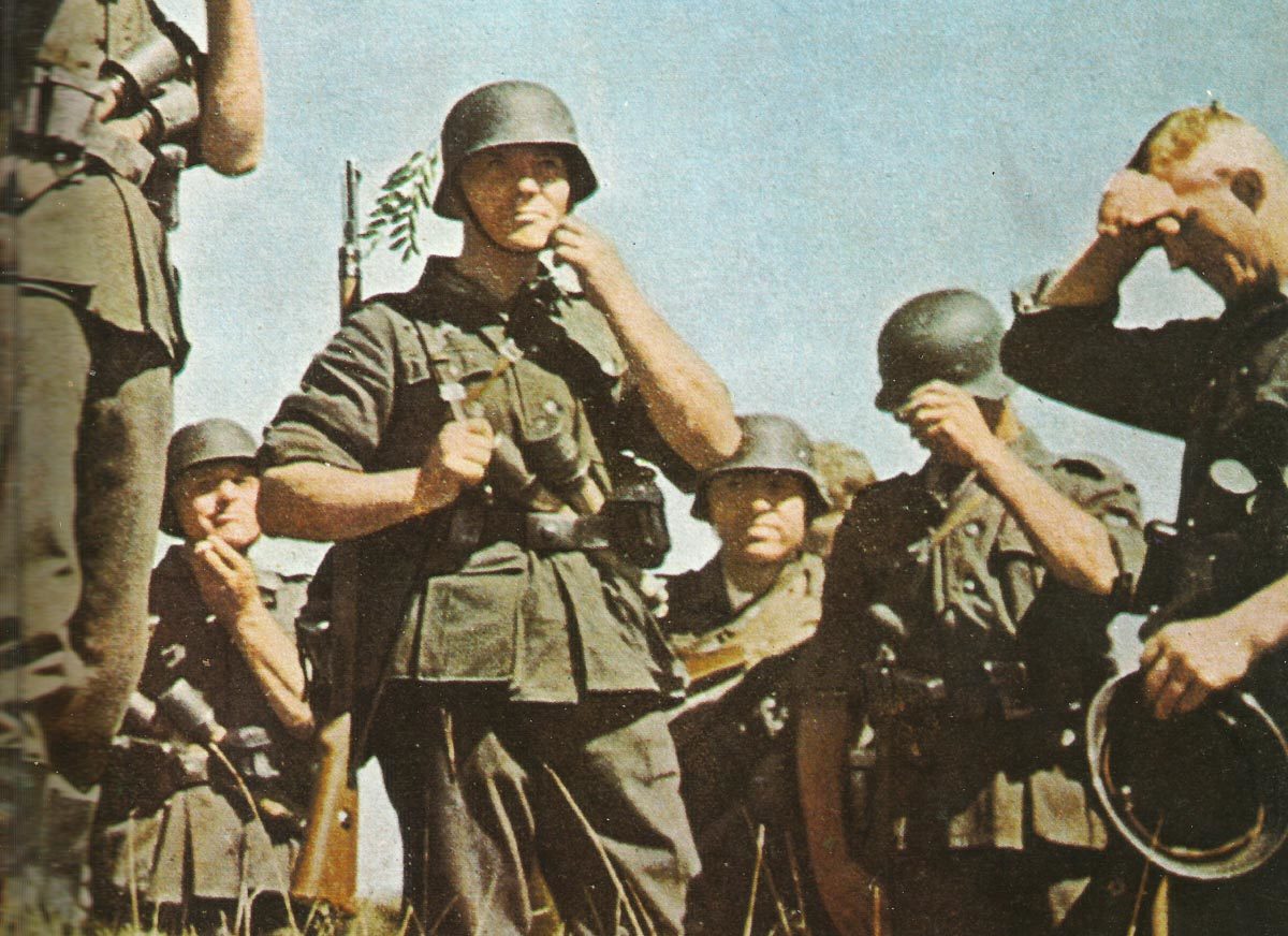 group of German infantrymen