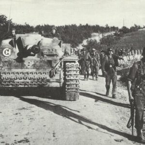 assault gun StuG Ausf.F with Panzergrenadiers