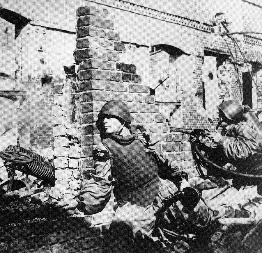 Russian soldiers with body armour