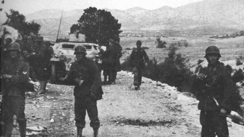 German infantry and APCs Kasserine Pass