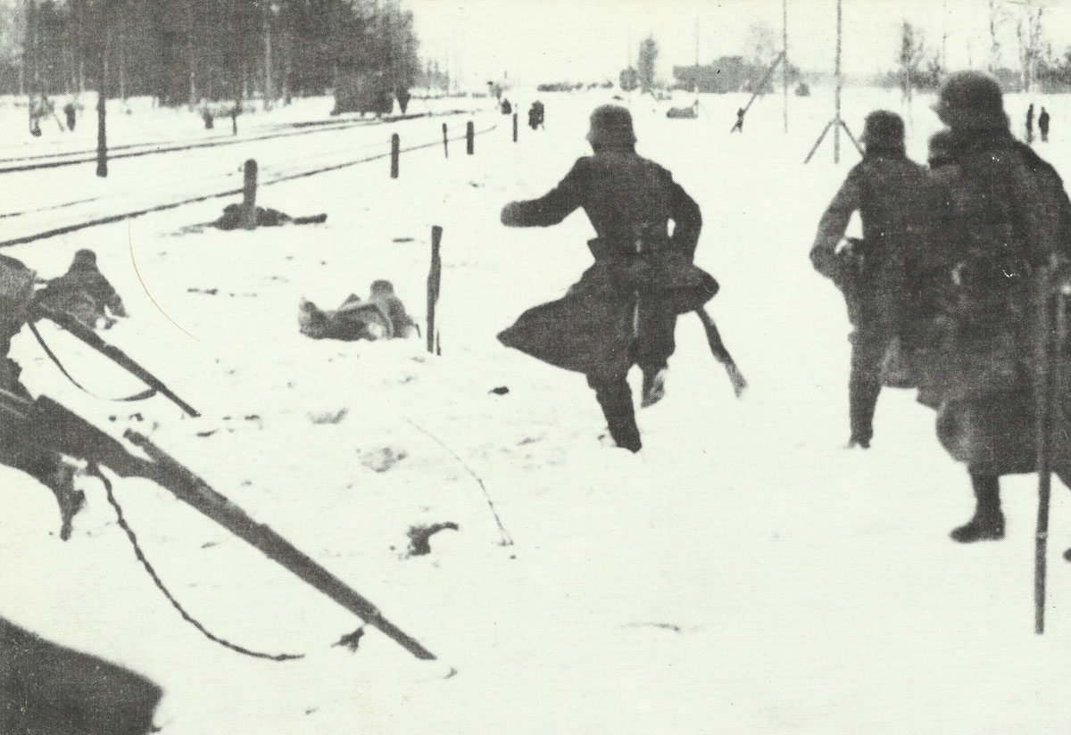 Diary February 18, 1918 8 German soldiers pursue Red troops.