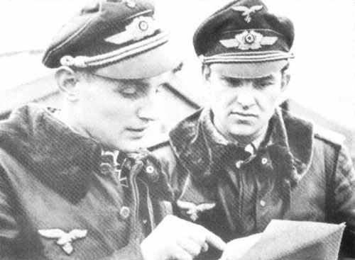 Hauptmann Erich Hartmann (left) and Major Gerhard Barkhorn (right), both of JG52