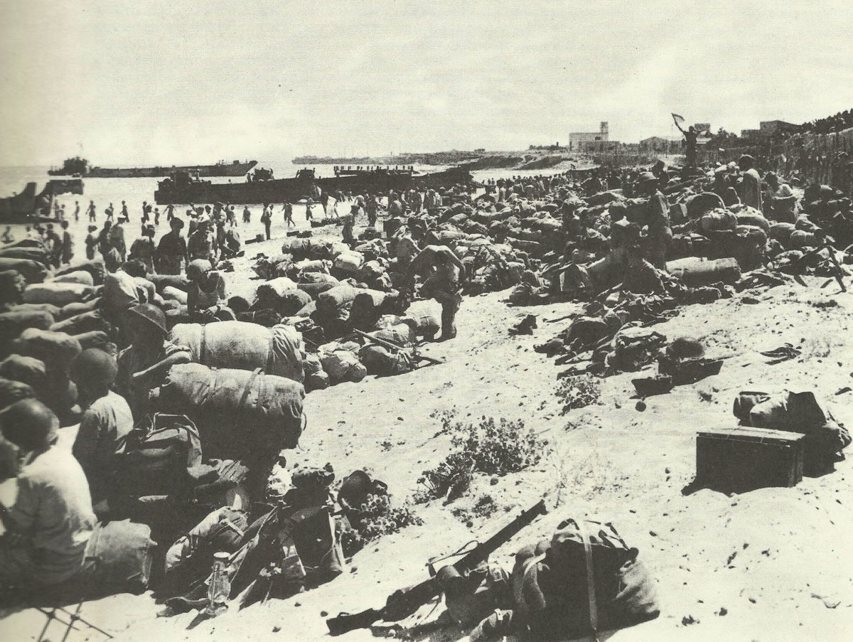 Diary July 16, 1943 24 beach of Syracuse unloading supplies