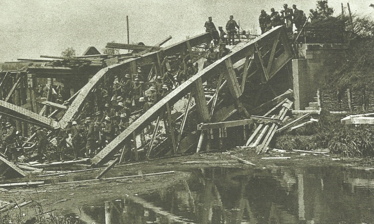 Diary July 15, 1918 30 German troops cross the Marne
