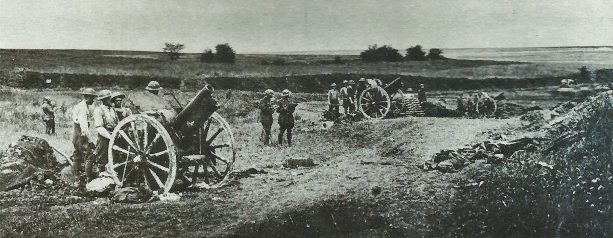 Australian battery of 4,5-inch field howitzers