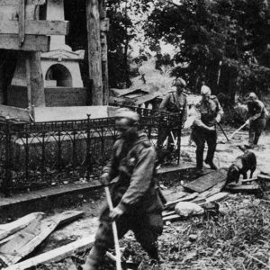 Russian soldiers with beagles searching for mine traps