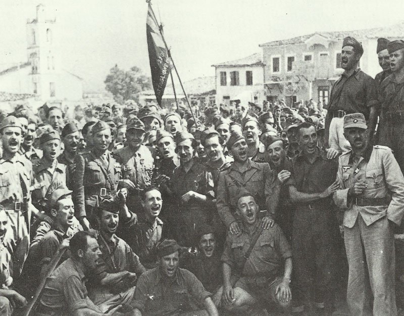 Italian troops loyal to Mussolini