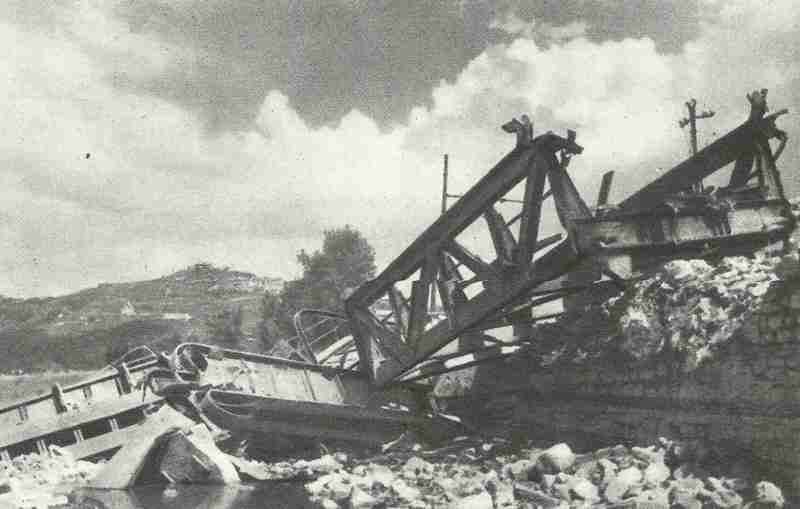 Bridges blown up by German troops in Italy