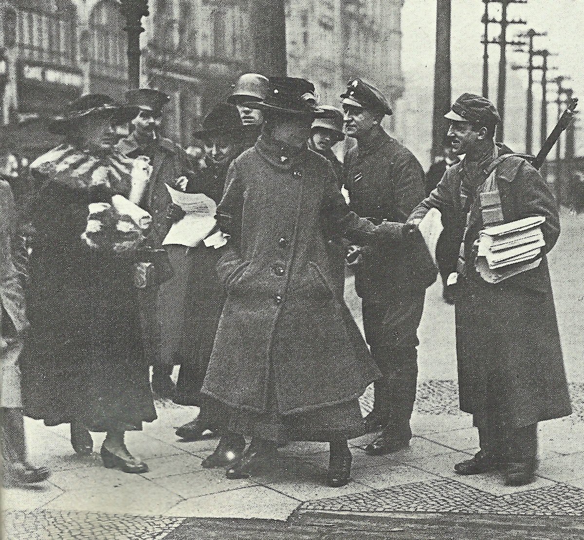 German government loyal soldiers