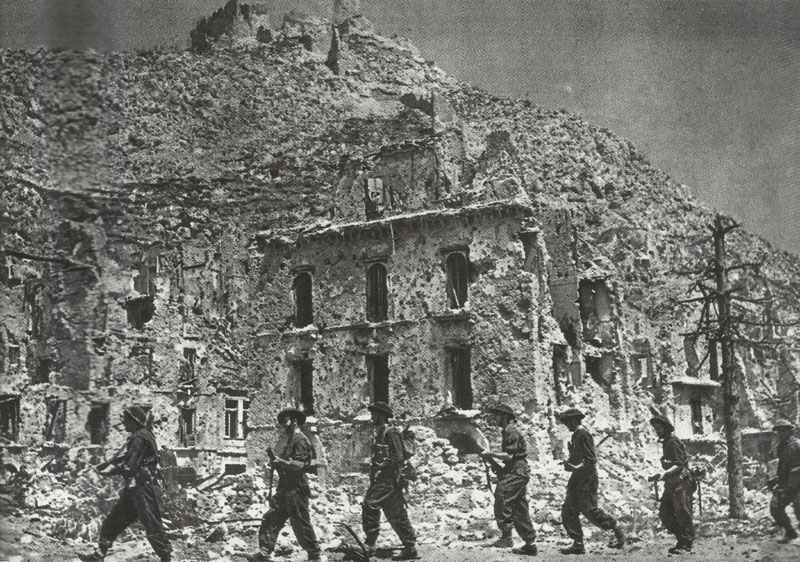 Polish soldiers occupy Monte Cassino