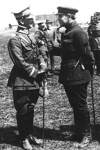 Polish general with Ukrainian leader