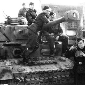 crew of a PzKpfw IV Ausf J