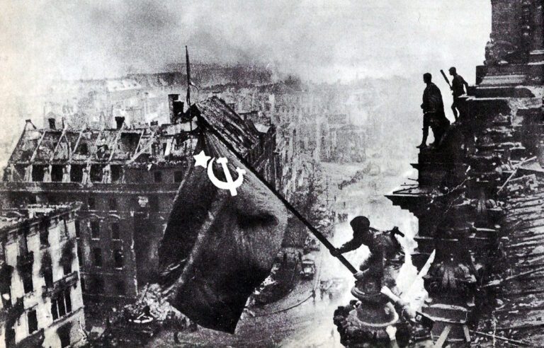 The Surrender of Nazi-Germany in May 1945 > WW2 Weapons