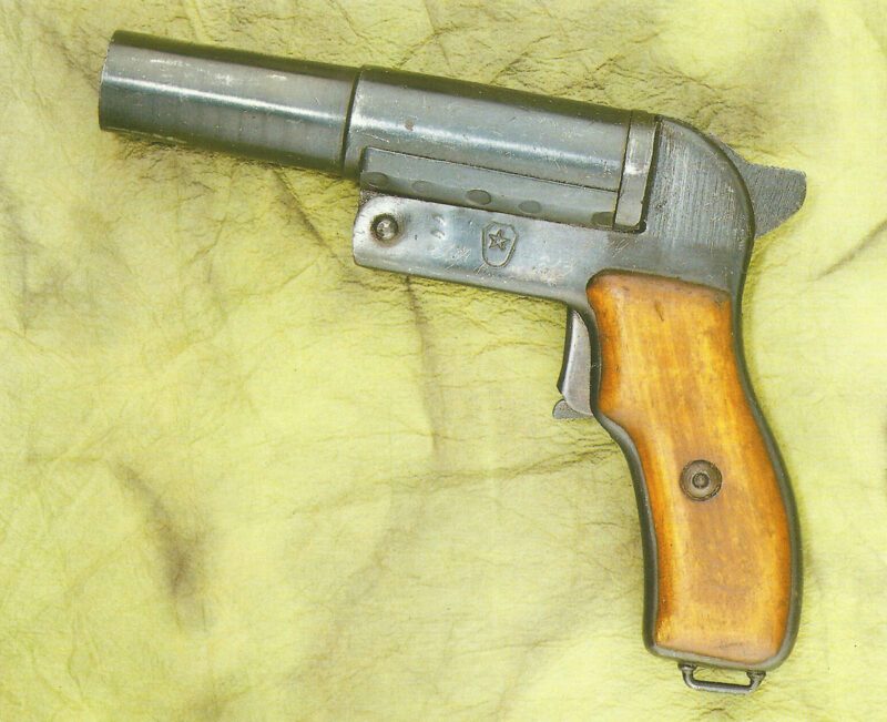 Battle Pistol 9 russ Leuchtpistole